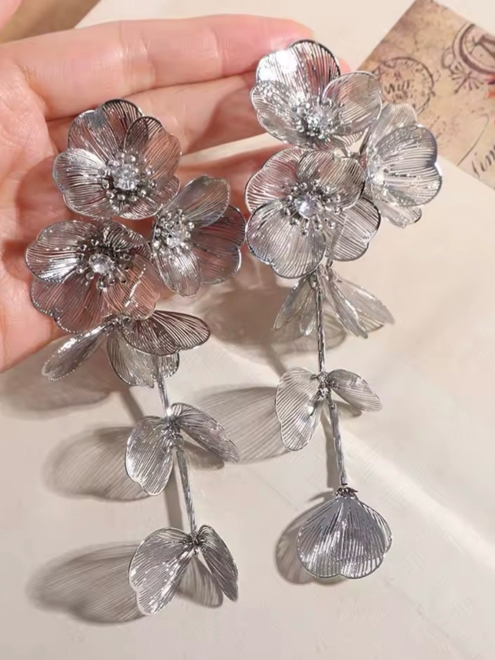 Kate Middleton cascading floral Silver earrings Zara